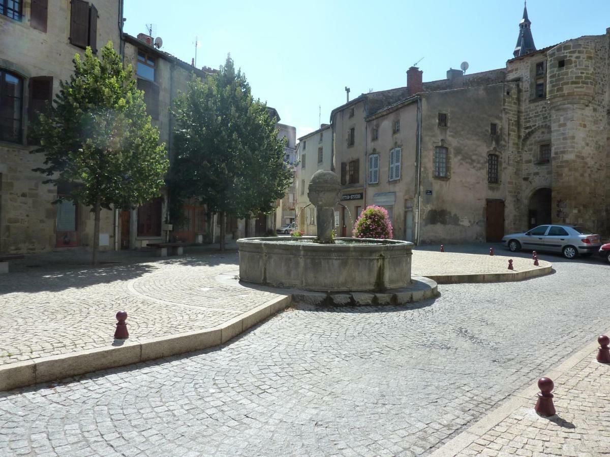 Le Logis D'Hortense Vic-le-Comte Exterior foto
